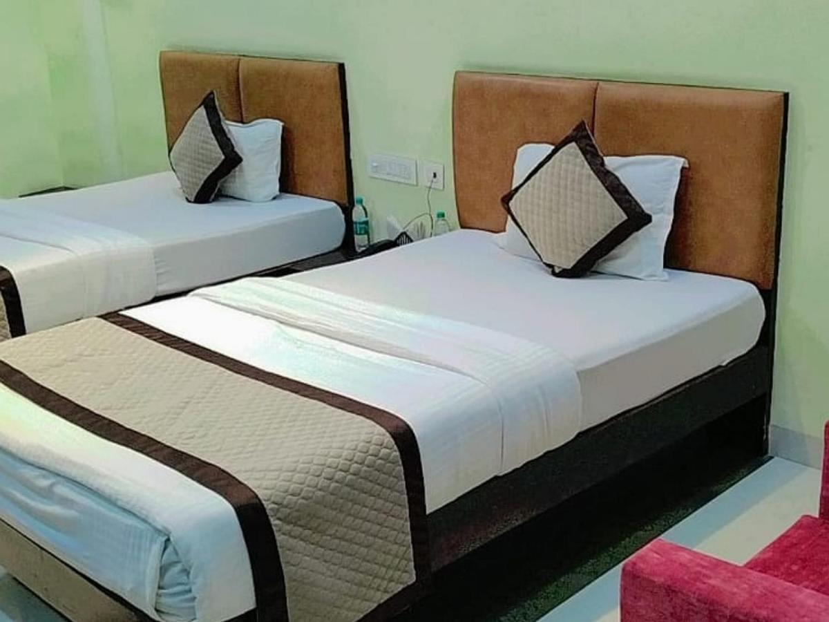 Jmc Hotel Lavish Akolia Eksteriør billede