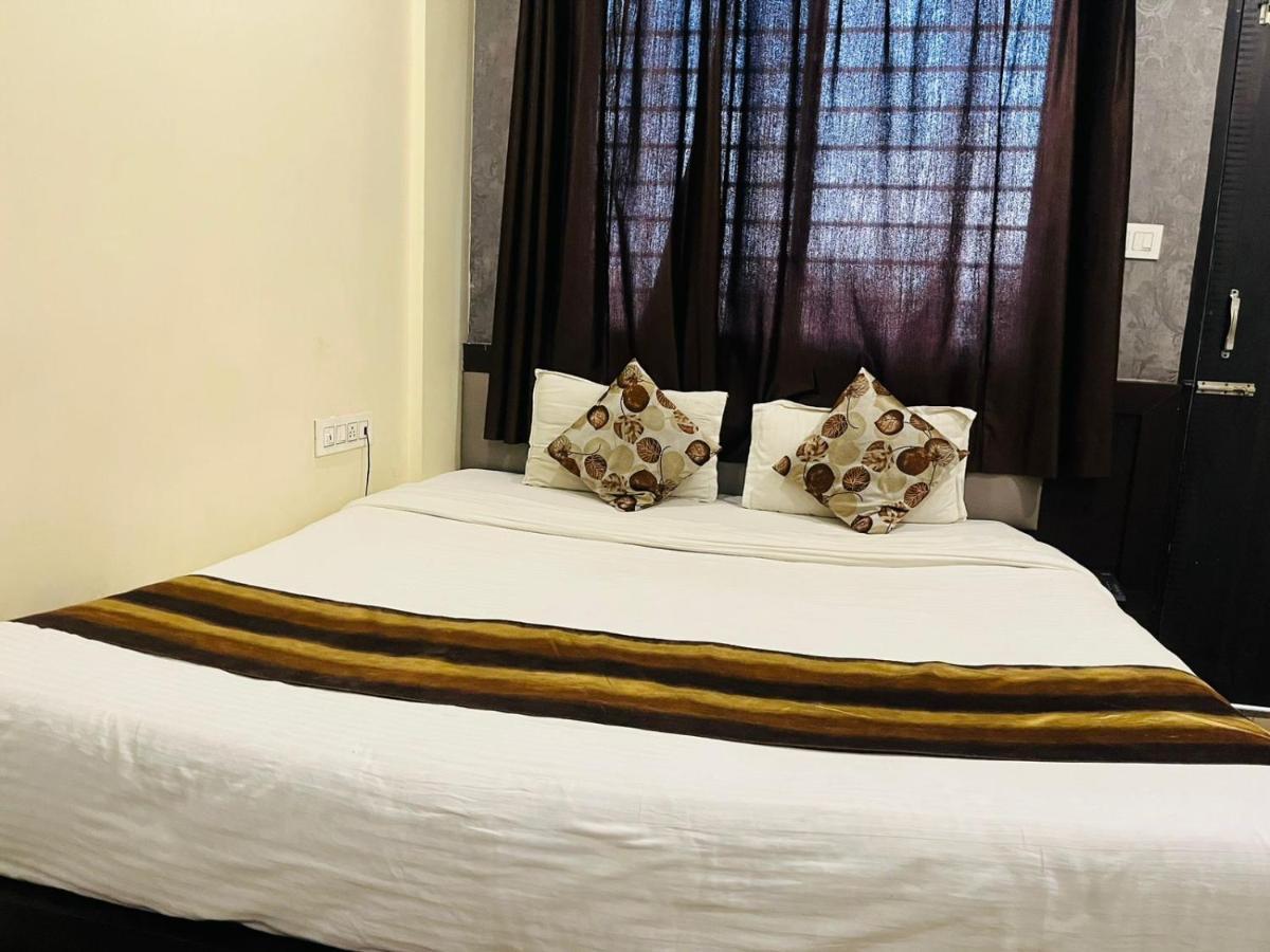 Jmc Hotel Lavish Akolia Eksteriør billede