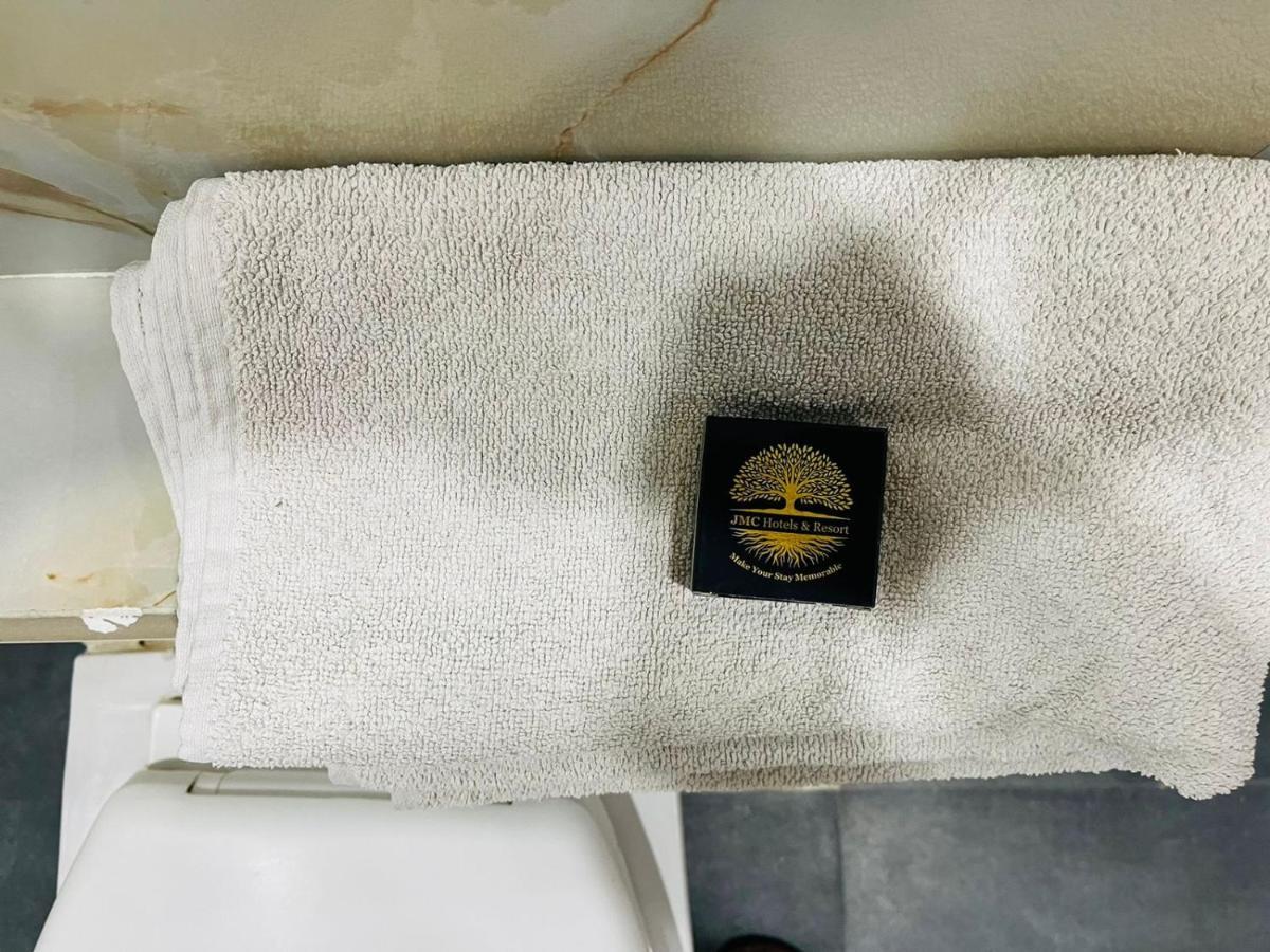 Jmc Hotel Lavish Akolia Eksteriør billede